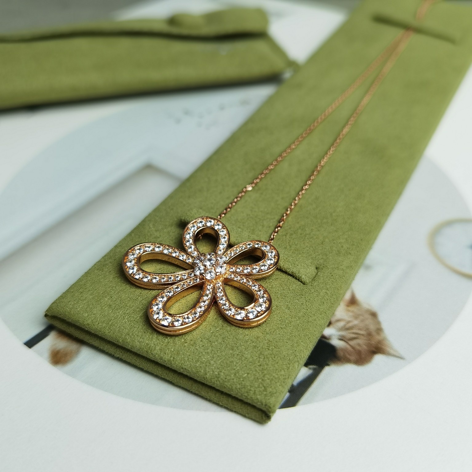 Van Cleef & Arpels Necklaces For Women 1001036 36.00 USD, Wholesale