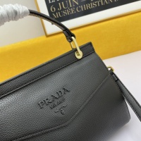 $102.00 USD Prada AAA Quality Messeger Bags For Women #1000272