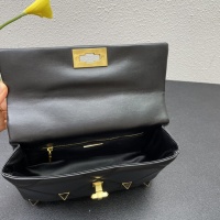 $115.00 USD Valentino AAA Quality Messenger Bags For Women #1000363