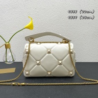 $108.00 USD Valentino AAA Quality Messenger Bags For Women #1000366