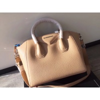 $172.00 USD Givenchy AAA Quality Handbags For Women #997651