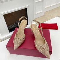 $85.00 USD Valentino Sandal For Women #998541