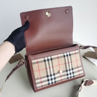 $205.00 USD Burberry AAA Quality Messenger Bags For Women #999373