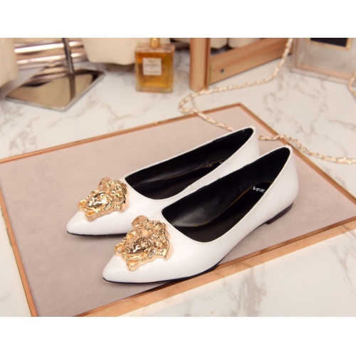$72.00 USD Versace Flat Shoes For Women #1006511