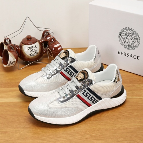 Versace Casual Shoes For Men #1007320