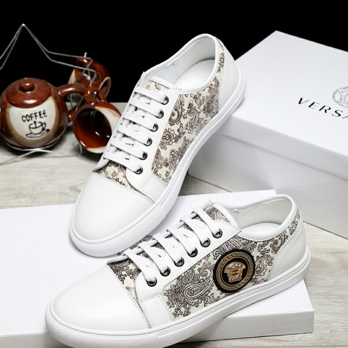 Replica Versace Casual Shoes For Men #1007334 $64.00 USD for Wholesale