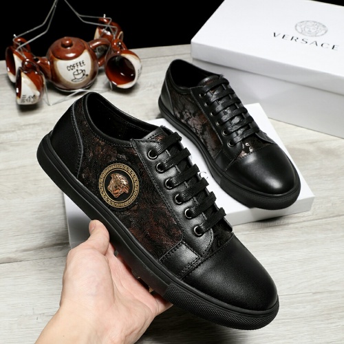 Replica Versace Casual Shoes For Men #1007336 $64.00 USD for Wholesale
