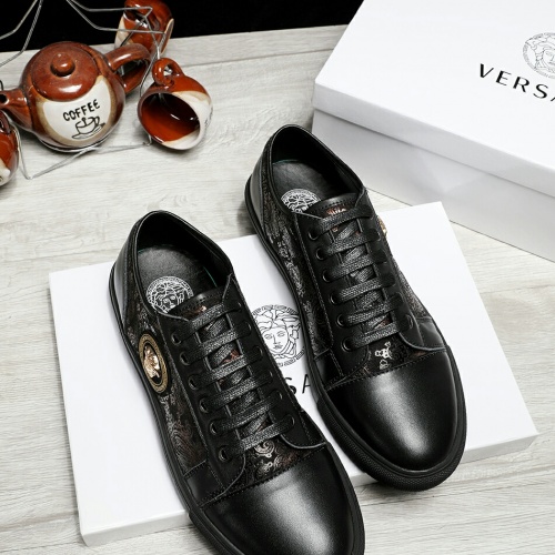 Replica Versace Casual Shoes For Men #1007336 $64.00 USD for Wholesale