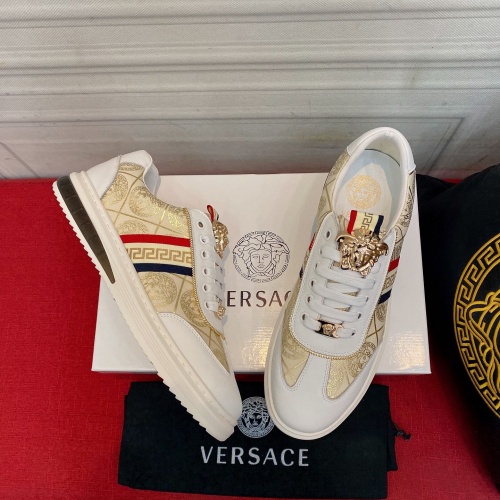 $72.00 USD Versace Casual Shoes For Men #1007337