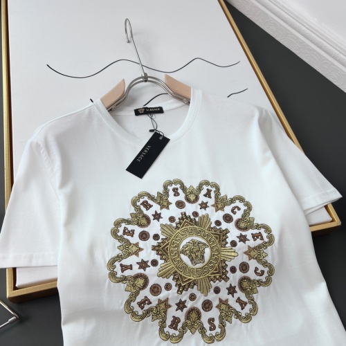 Replica Versace T-Shirts Short Sleeved For Men #1007352 $56.00 USD for Wholesale