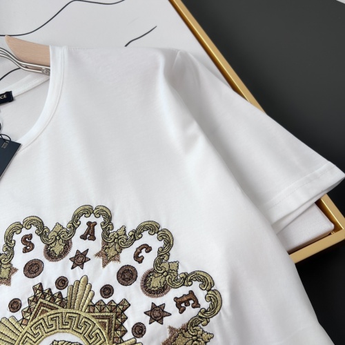 Replica Versace T-Shirts Short Sleeved For Men #1007352 $56.00 USD for Wholesale