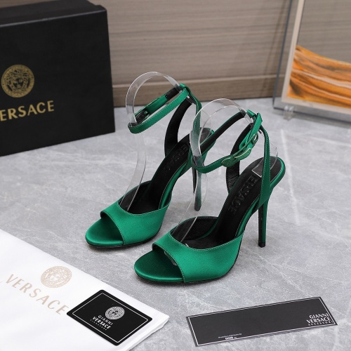Versace Sandal For Women #1007375