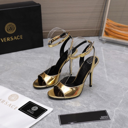 Versace Sandal For Women #1007376