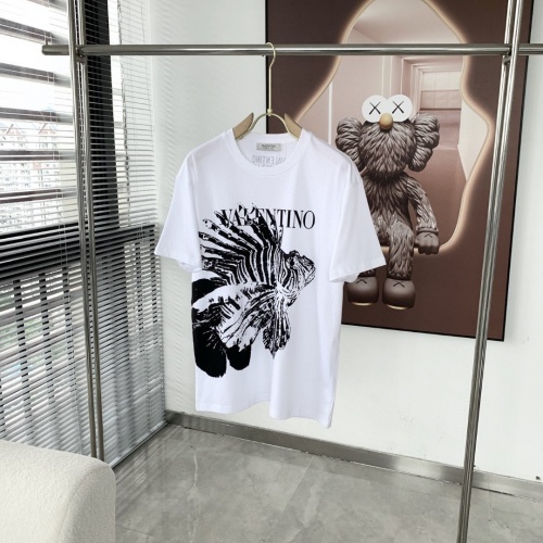 Valentino T-Shirts Short Sleeved For Unisex #1007463 $56.00 USD, Wholesale Replica Valentino T-Shirts