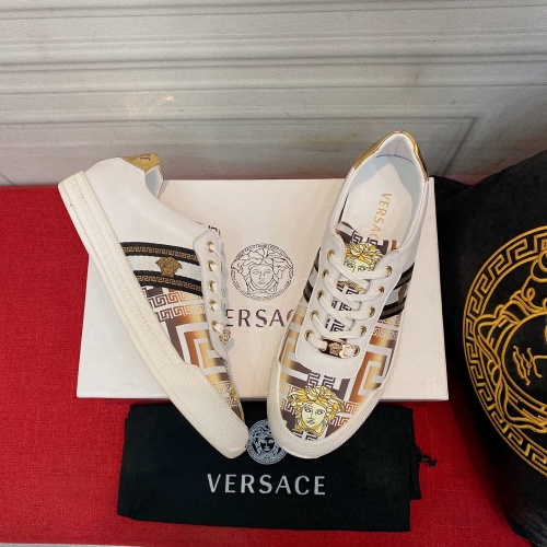 Versace Casual Shoes For Men #1007649