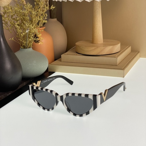 Valentino AAA Quality Sunglasses #1008837