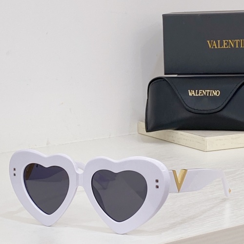 Valentino AAA Quality Sunglasses #1008841