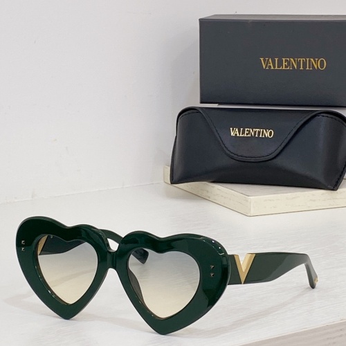 Valentino AAA Quality Sunglasses #1008845