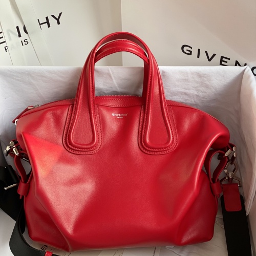 Givenchy AAA Quality Handbags #1009200