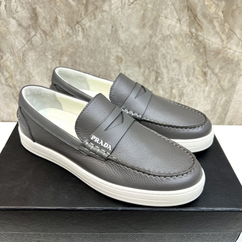 Prada Casual Shoes For Men #1009317