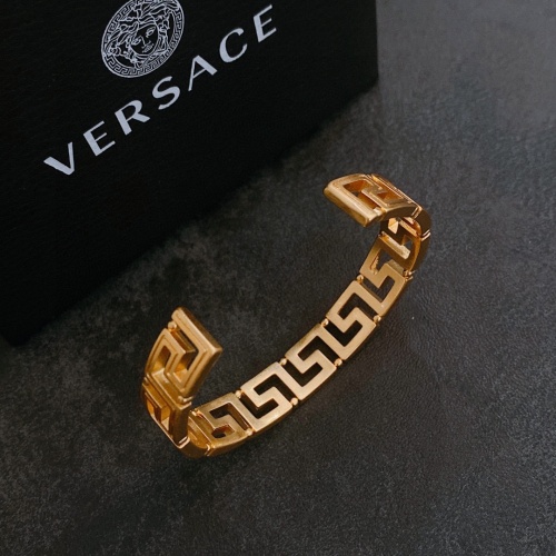 Replica Versace Bracelet #1010002 $36.00 USD for Wholesale