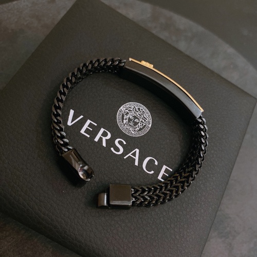 Replica Versace Bracelet #1010003 $36.00 USD for Wholesale