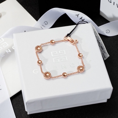 Givenchy Bracelet For Women #1010409