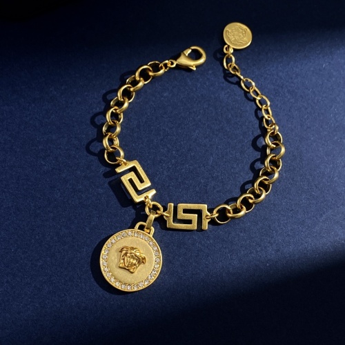 Versace Bracelet #1010733 $34.00 USD, Wholesale Replica Versace Bracelets