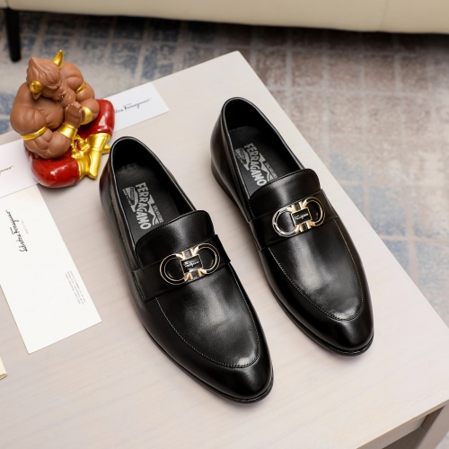 Salvatore Ferragamo Leather Shoes For Men #1011033