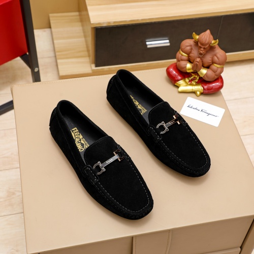 Salvatore Ferragamo Leather Shoes For Men #1011049