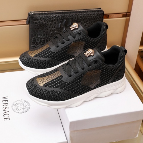 Versace Casual Shoes For Men #1011200