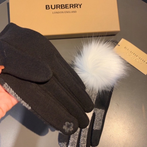 Replica Burberry Gloves For Women #1012586 $45.00 USD for Wholesale