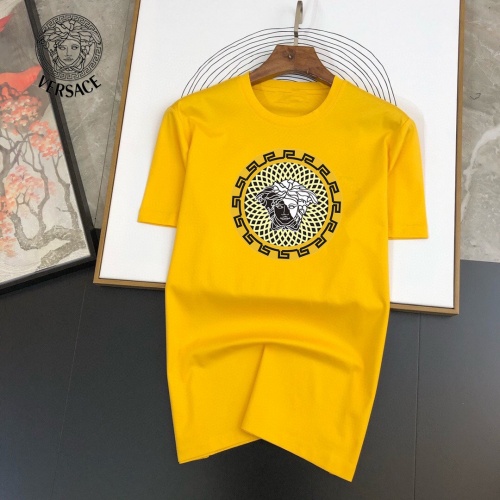 Versace T-Shirts Short Sleeved For Unisex #1013085 $25.00 USD, Wholesale Replica Versace T-Shirts
