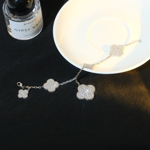 Replica Van Cleef & Arpels Bracelet For Women #1013412 $80.00 USD for Wholesale