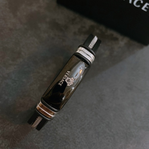 Replica Versace Bracelet #1013689 $40.00 USD for Wholesale