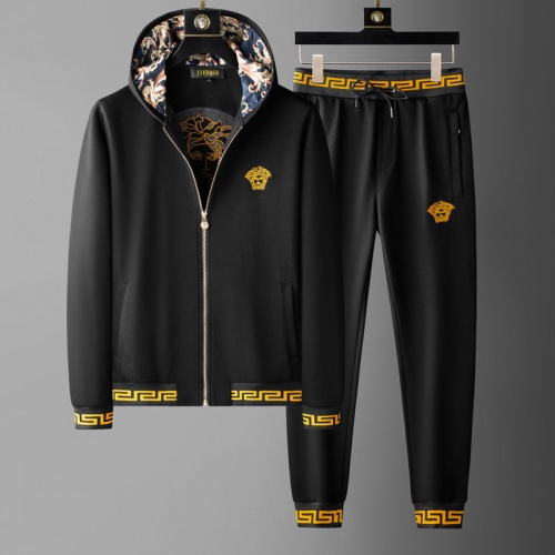 Versace Tracksuits Long Sleeved For Men #1014015