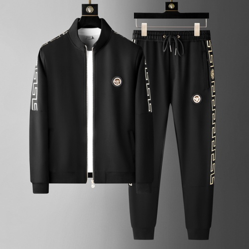 Versace Tracksuits Long Sleeved For Men #1014055