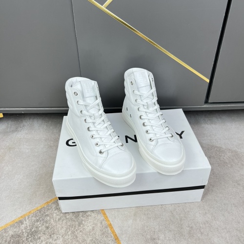Givenchy High Tops Shoes For Men #1014371