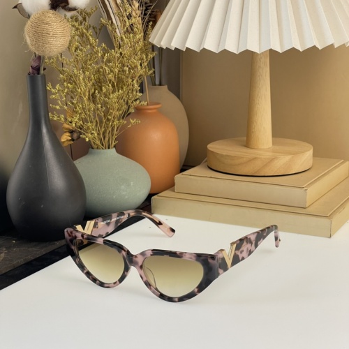 Valentino AAA Quality Sunglasses #1015422