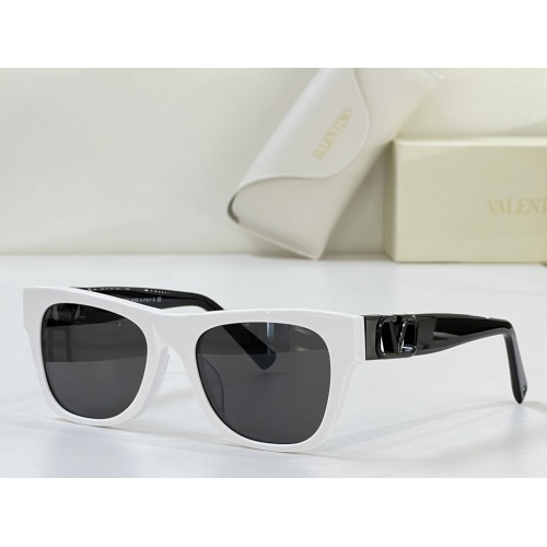 Valentino AAA Quality Sunglasses #1015432