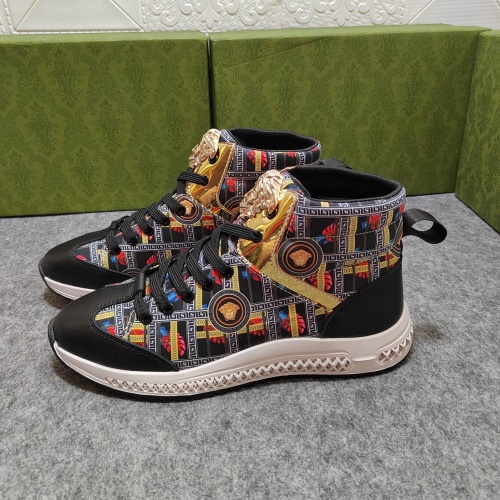 Versace High Tops Shoes For Men #1015544
