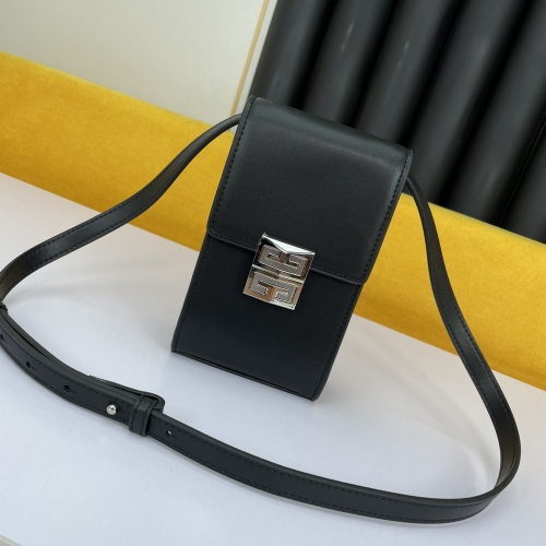 Givenchy AAA Quality Messenger Bags For Women #1015870