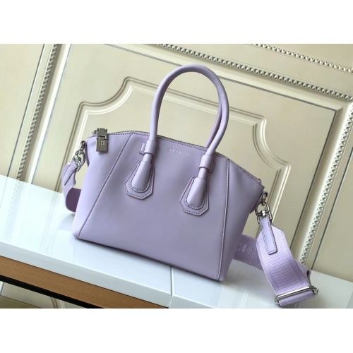 Givenchy AAA Quality Handbags For Women #1015896
