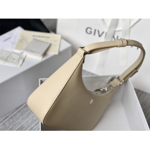 Replica Givenchy AAA Quality Handbags For Women #1015905 $172.00 USD for Wholesale