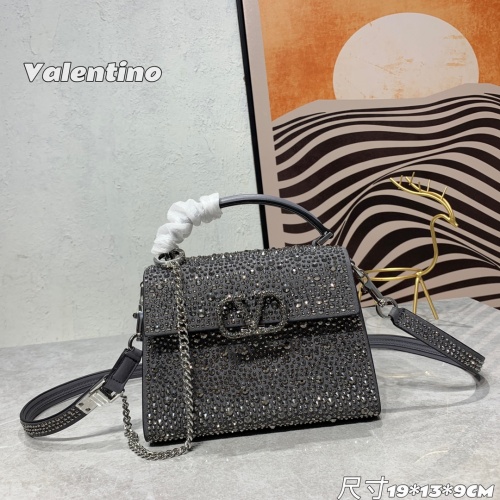 Valentino AAA Quality Messenger Bags For Women #1016091