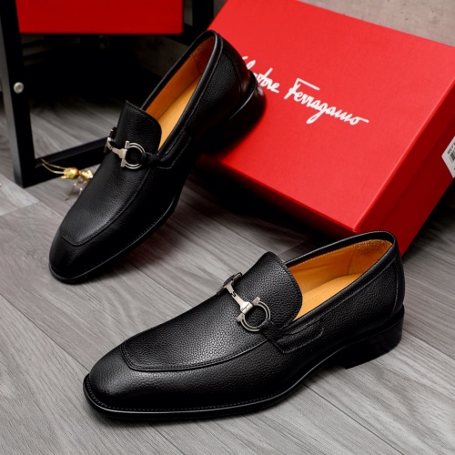 Salvatore Ferragamo Leather Shoes For Men #1016353