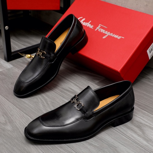 Salvatore Ferragamo Leather Shoes For Men #1016355
