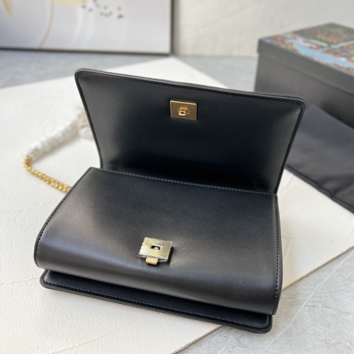 Replica Dolce & Gabbana D&G AAA Quality Messenger Bags For Women #1016382 $180.00 USD for Wholesale