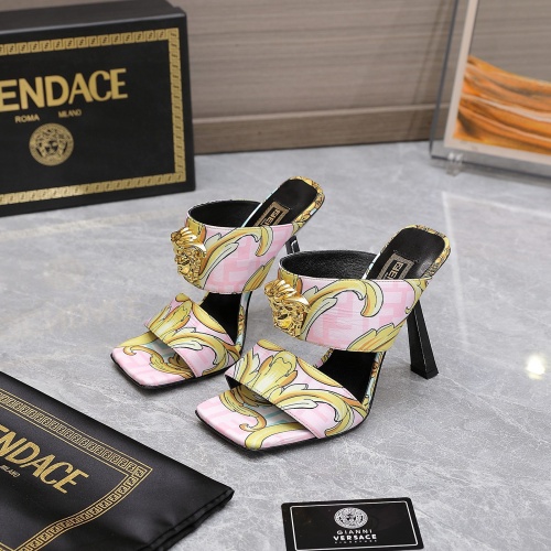 Versace Sandal For Women #1016713