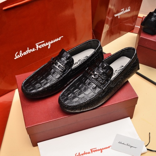 Salvatore Ferragamo Leather Shoes For Men #1016991